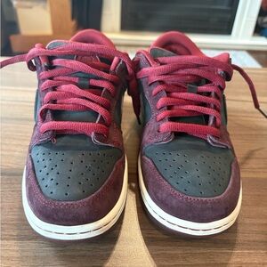 Nike SB Dunk Low “Riot Skateshop”. Size 8.